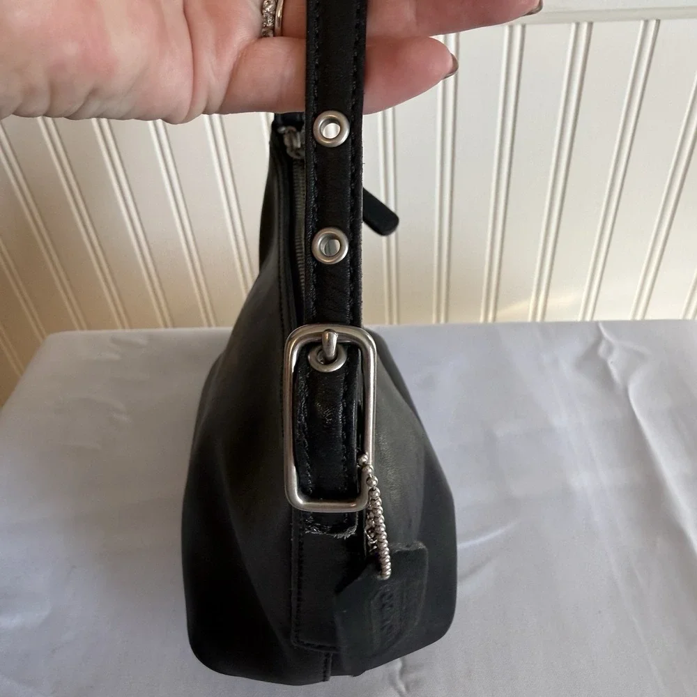 Coach Black Leather Hobo Shoulder Bag - Picture 4 of 14
